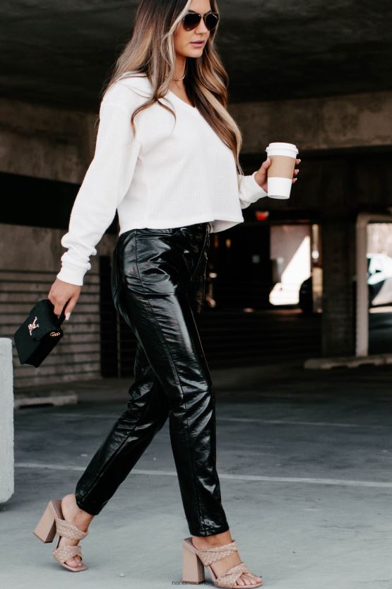 svart NanaMacs slutten av diskusjonen skinnbukser med rett ben 402NJ03121