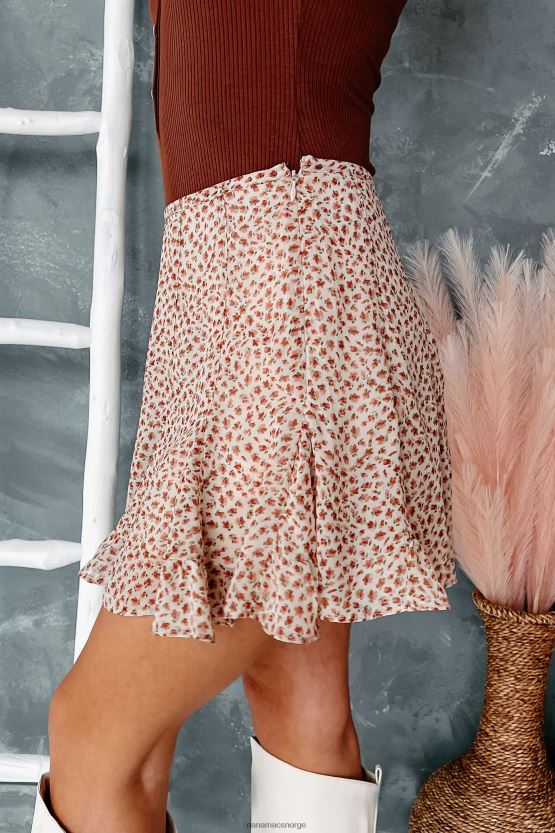 beige NanaMacs blomstrende kjærlighet ruffled floral skort 402NJ03307