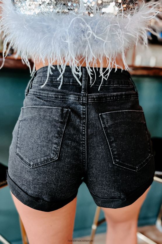 svart NanaMacs trenton høyvekst shorts i denim med mansjetter uten slitasje 402NJ02855
