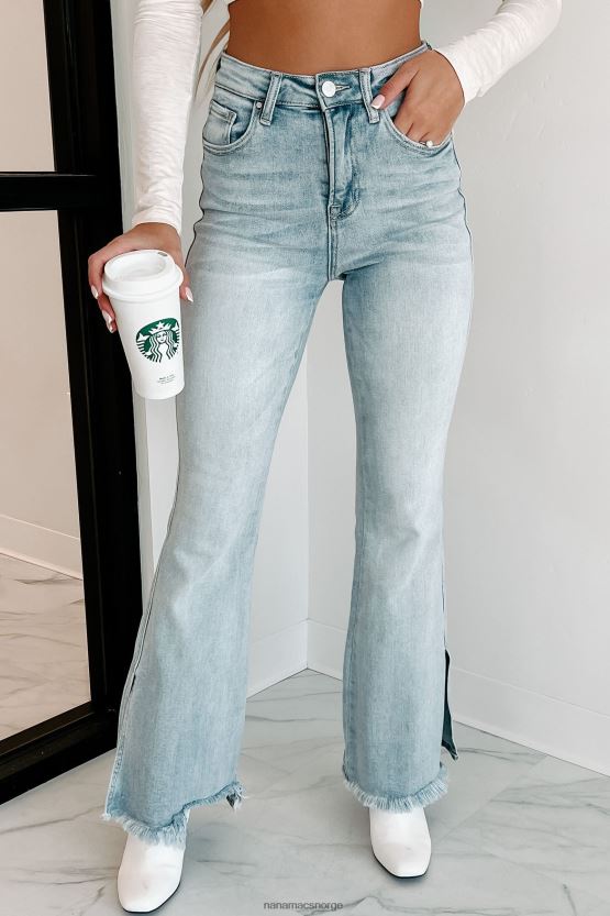 lys NanaMacs Charlena høyvekst jeans med splittkant 402NJ03440