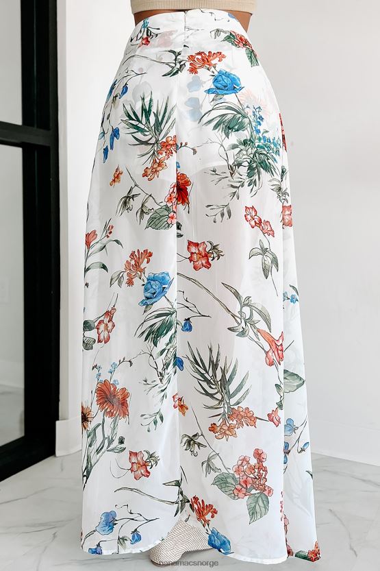hvit/multi NanaMacs feirer våre forskjeller floral maxi shorts 402NJ02727