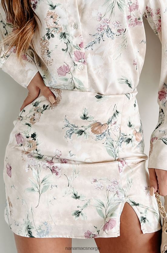 beige NanaMacs hører sammen floral miniskjørt 402NJ01568
