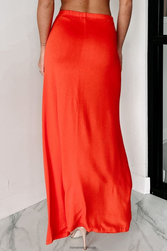 rød NanaMacs for mitt kjære maxi-skjørt foran 402NJ03260