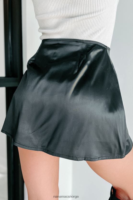 svart NanaMacs endelig sluttetid sateng miniskjørt 402NJ03199