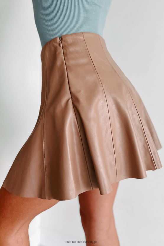 tan NanaMacs kjærlighet vil bestemme kunstskinn plissert miniskjørt 402NJ03237