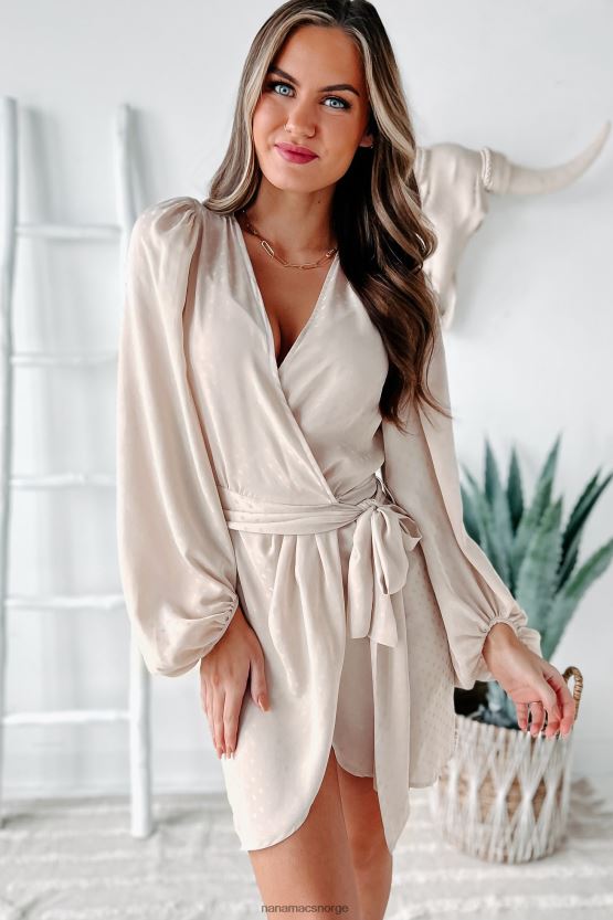 beige NanaMacs dame elsker prikkete omslagskjole 402NJ02456