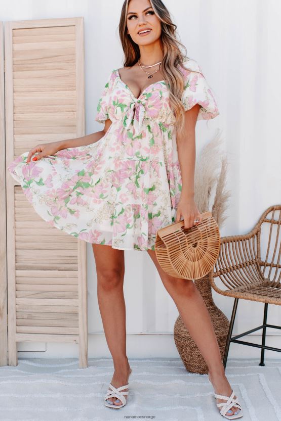 elfenbein NanaMacs øyeblikk av kjærlighet floral puffermet kjole 402NJ02077