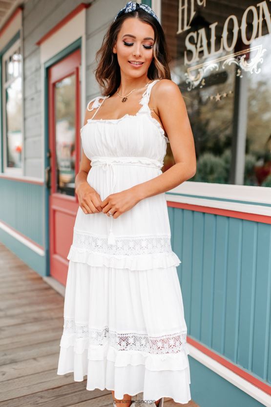 hvit NanaMacs uanstrengt vakker midikjole i blonder og skulder 402NJ02301