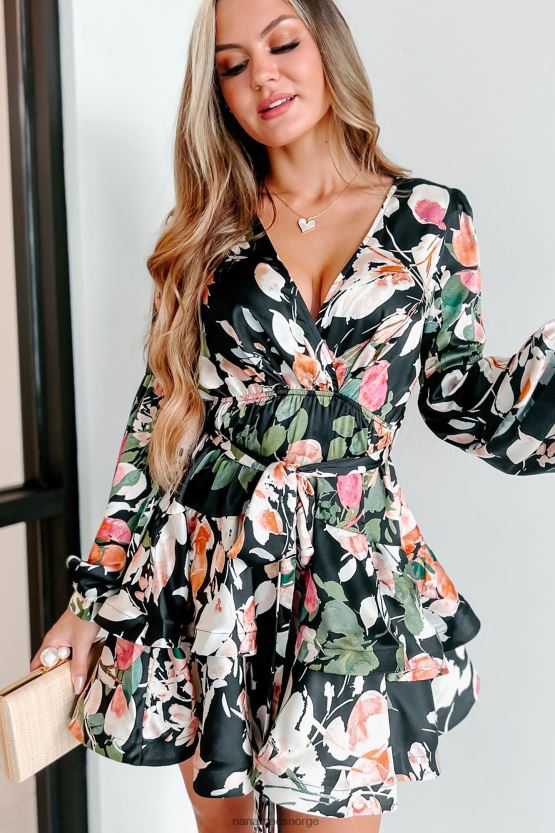 svart NanaMacs floral vakker langermet sateng blomsterkjole 402NJ02158