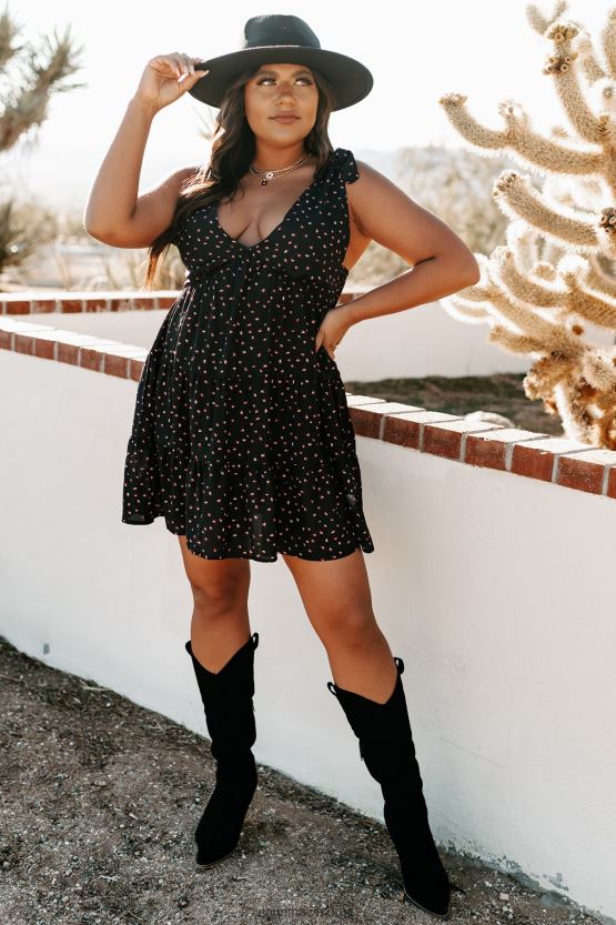 svart NanaMacs hun har en kjole med hjertetrykk 402NJ02196