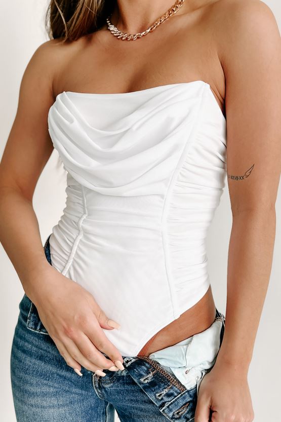 hvit NanaMacs aldri feil stroppeløs rynket body 402NJ0474