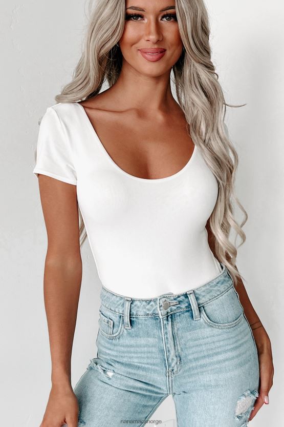 hvit NanaMacs meera original bodysuit med kort ermet v-hals 402NJ0321