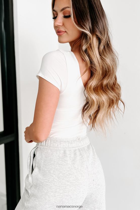 krem NanaMacs chancy original bodysuit med kort ermet scoop back 402NJ0284