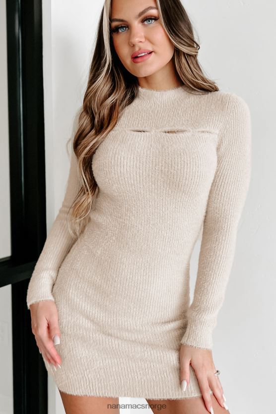 krem NanaMacs sesongmessige godbiter fuzzy genser kjole 402NJ02448