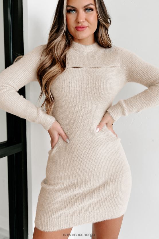 krem NanaMacs sesongmessige godbiter fuzzy genser kjole 402NJ02448