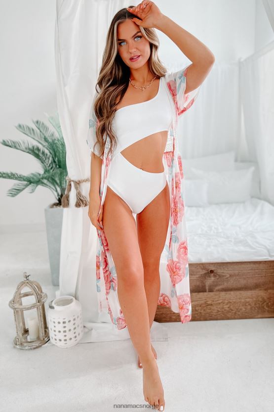 elfenbein NanaMacs fokusert på blomsterkimono med slips foran 402NJ03565