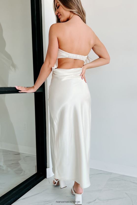 elfenbein NanaMacs royal inngangs sateng maxi-kjole med rhinestone-detalj 402NJ02332