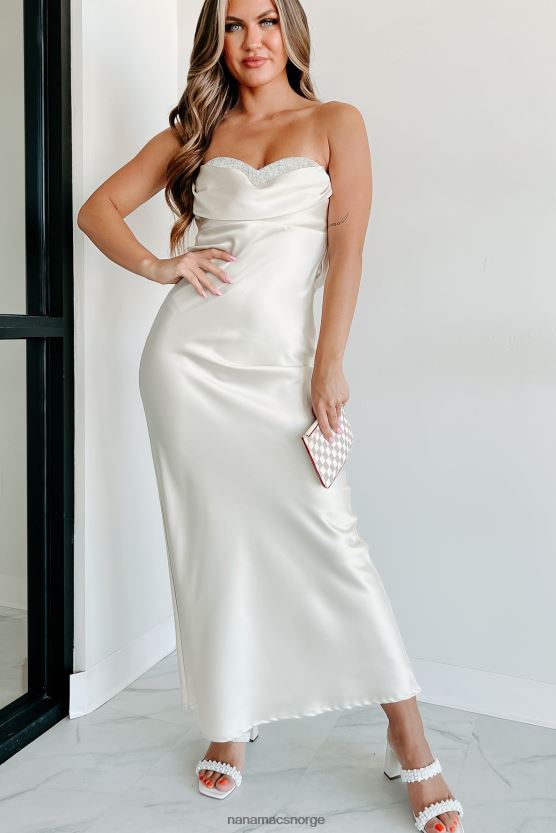 elfenbein NanaMacs royal inngangs sateng maxi-kjole med rhinestone-detalj 402NJ02332