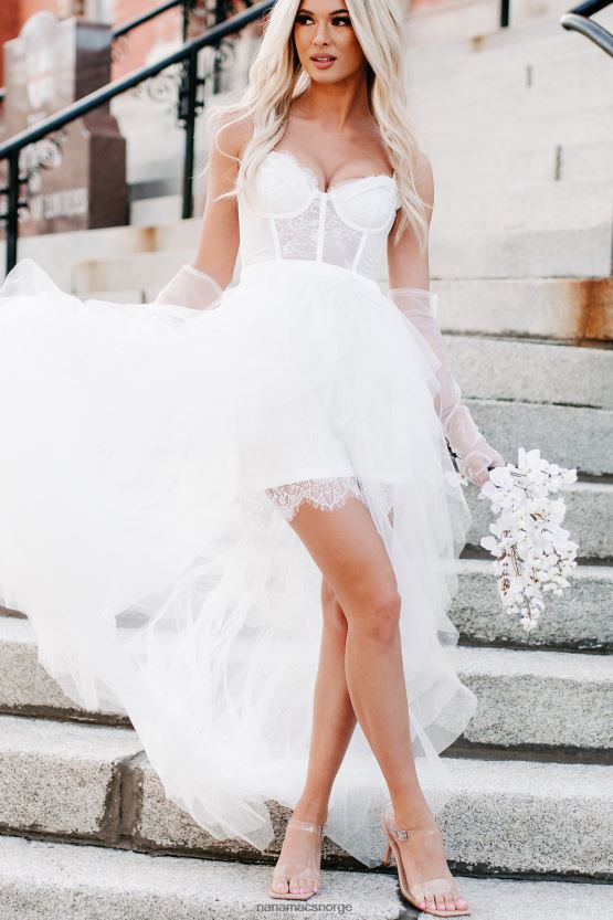 hvit NanaMacs engleaktig følelse lagdelt korsett maxi kjole 402NJ02359