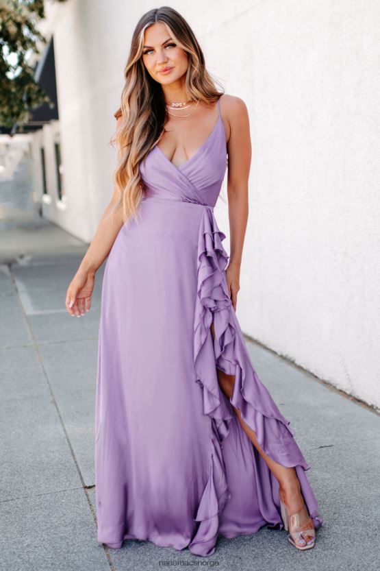 lilla NanaMacs tar pusten fra volang maxikjole 402NJ02423