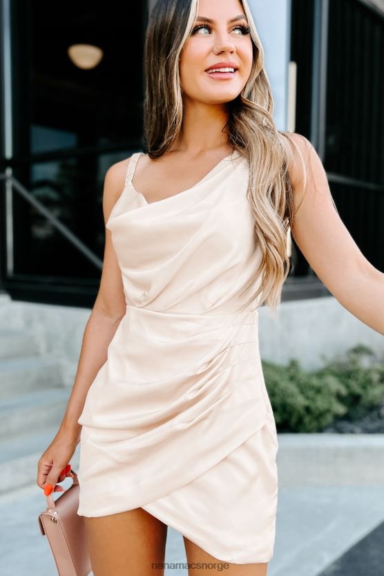 ecru NanaMacs free agent asymmetrisk hals drapere mini kjole 402NJ02151