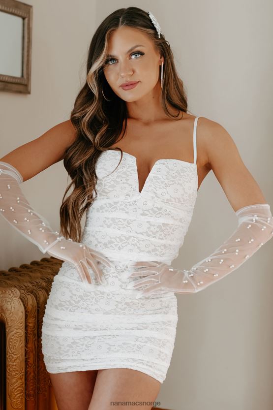 hvit NanaMacs vi har noe spesielt blondekjole 402NJ02042