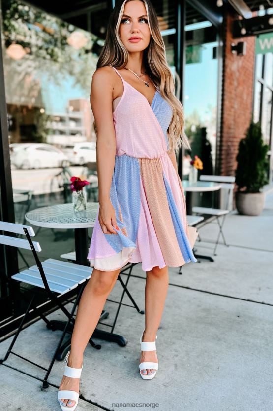 rødme/taupe/blå NanaMacs fine linjer floral surplice mini kjole 402NJ02079