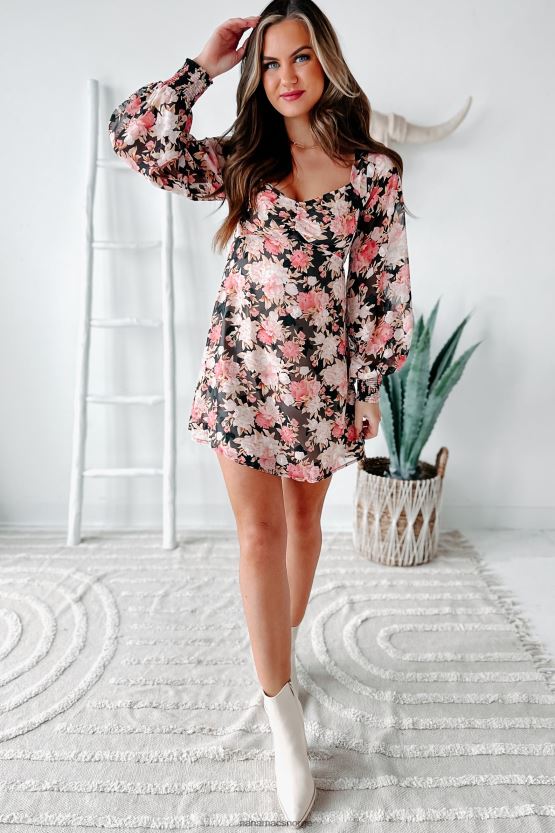 svart NanaMacs du er en evig blomstret minikjole 402NJ02457