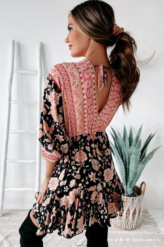 svart/rosa NanaMacs joyful soul minikjole med volangkant med blandet trykk 402NJ02208