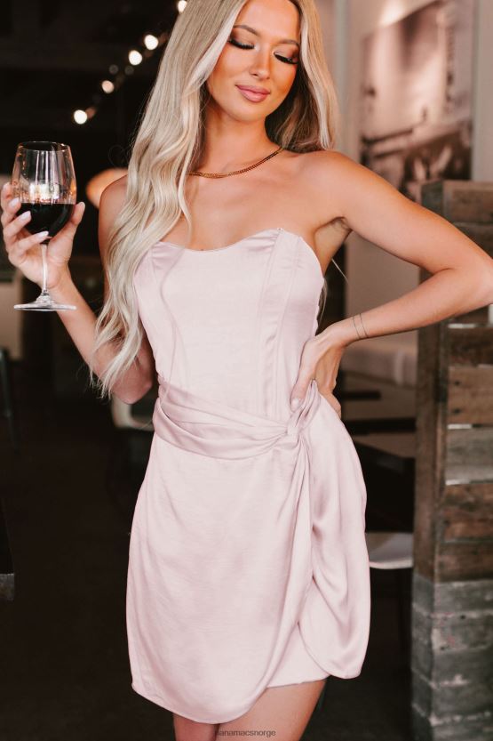 syrin NanaMacs få det jente sateng stroppeløs minikjole 402NJ02156