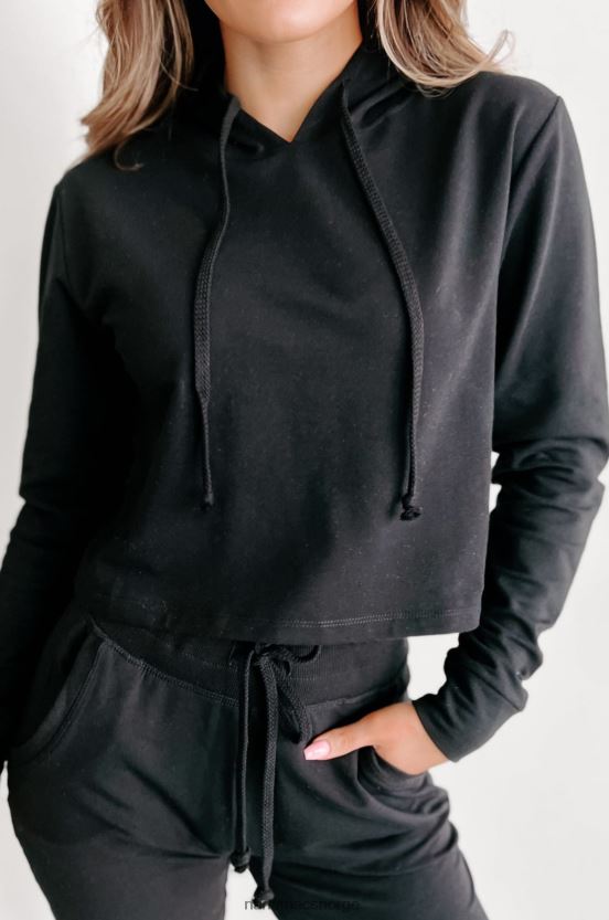 svart NanaMacs riv opp dette todelte joggesettet med hette 402NJ0635