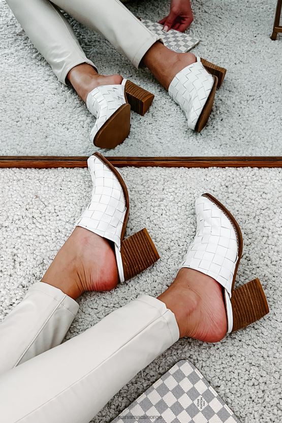 hvit NanaMacs stående fra hverandre rutete muldyr 402NJ03975