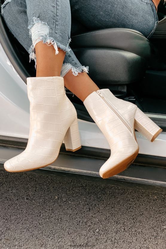 elfenben krokodil NanaMacs gjør en opptreden faux krokodille støvletter 402NJ03924