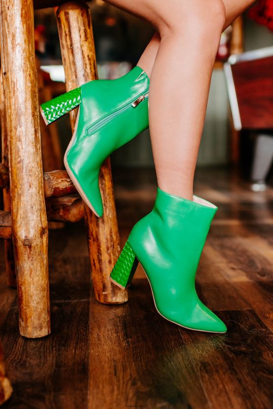 grønn NanaMacs kyss meg, jeg er stilige støvletter med chevronhæl 402NJ03891