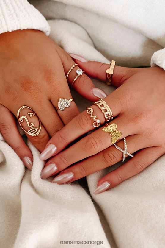 gull NanaMacs en hånd å holde 9-delt ringsett 402NJ04436