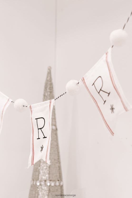 svart hvit NanaMacs lystig banner pom string krans 402NJ04550