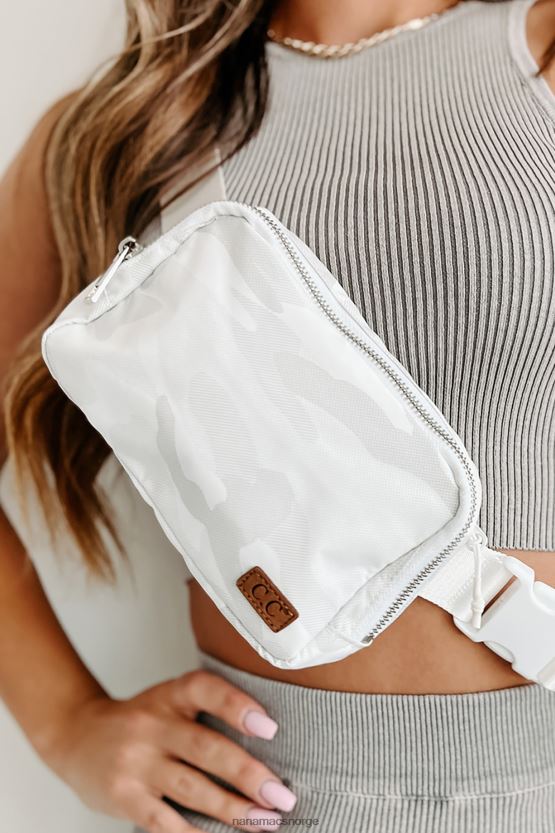 hvit NanaMacs livets eventyr belteveske med kamotrykk 402NJ04490