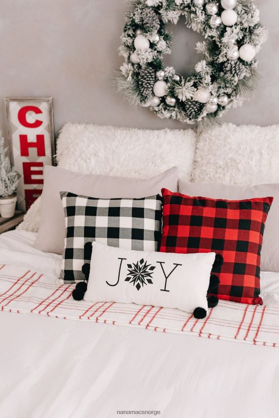 svart hvit NanaMacs joy vendbar korsryggpute 402NJ04552