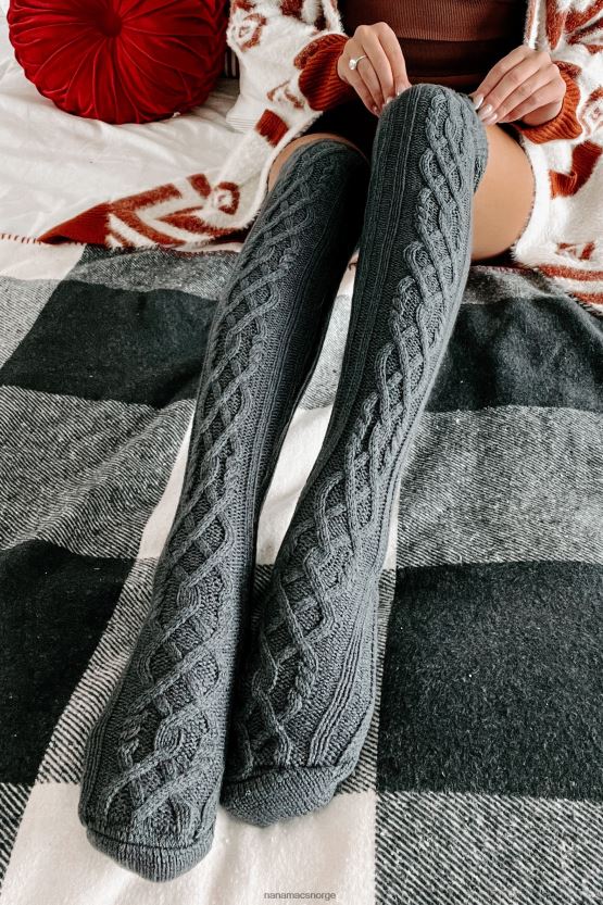 grå NanaMacs toasty tær knehøye kabelstrikkede sokker 402NJ04568