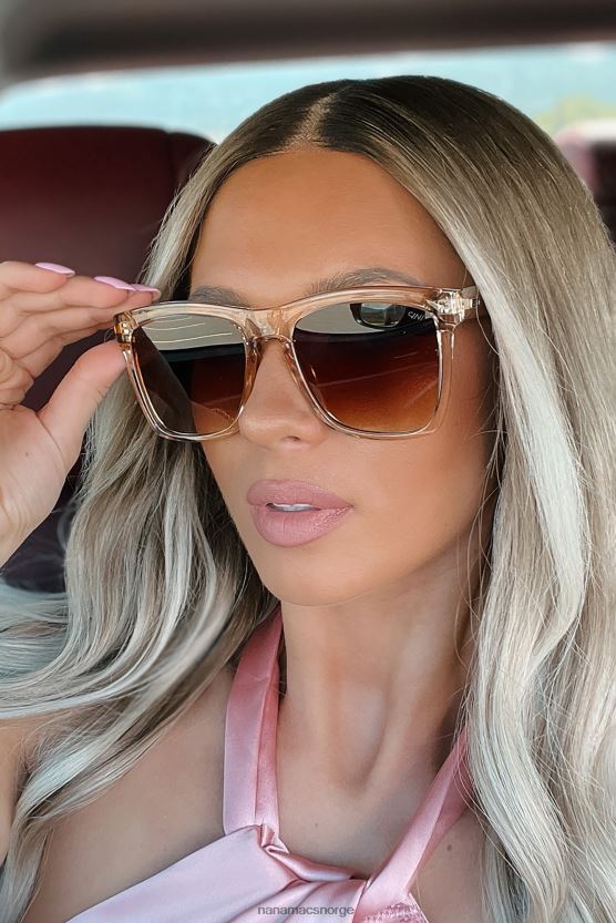 brun NanaMacs matche mine vibe transparente firkantede solbriller 402NJ03548