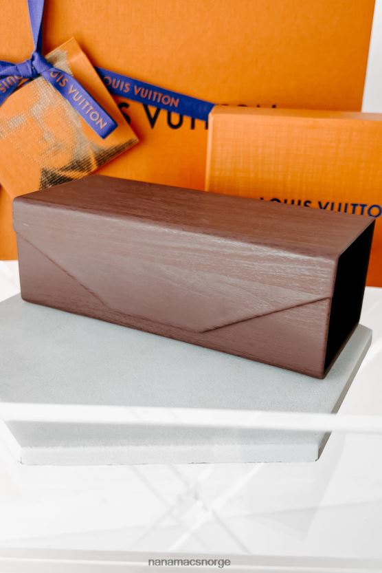 mørkt tre NanaMacs magnetisk solbrilleveske i imitert tre 402NJ04447