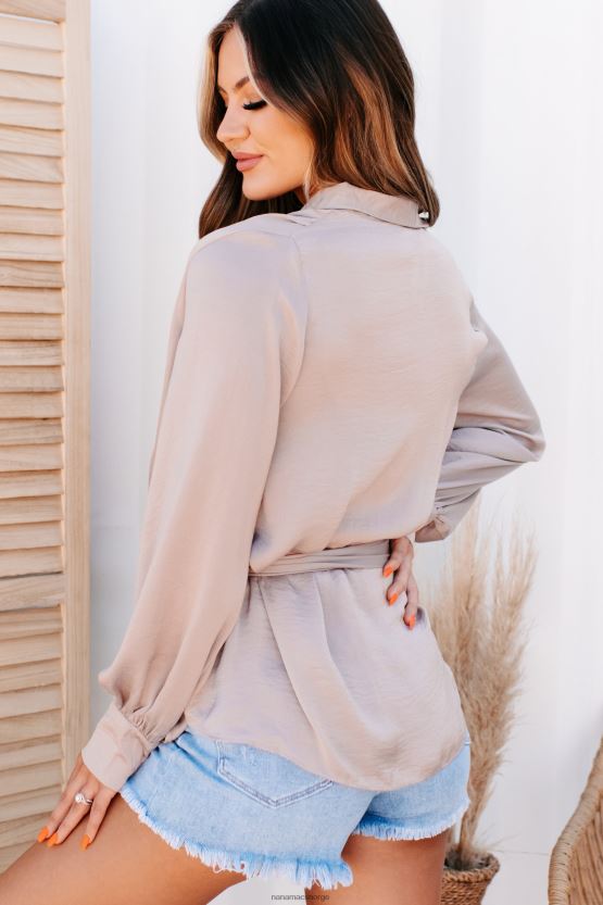 taupe NanaMacs øyeblikk av suksess sateng wrap topp 402NJ01709