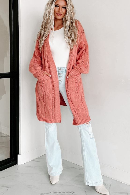 rosa NanaMacs omfavn den chill-kabelstrikkede cardiganen 402NJ03728