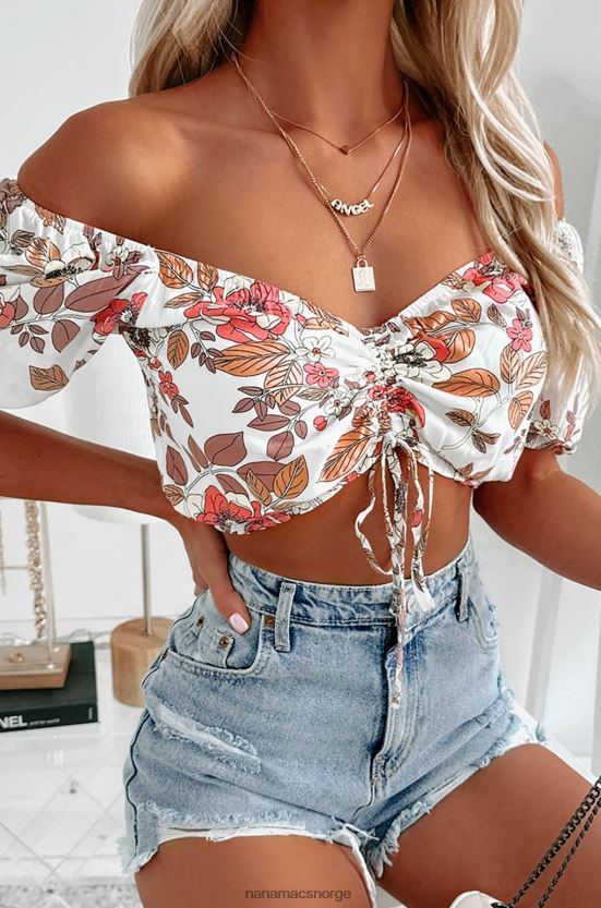 beige NanaMacs sommervær utenfor skulderen floral crop top 402NJ0781