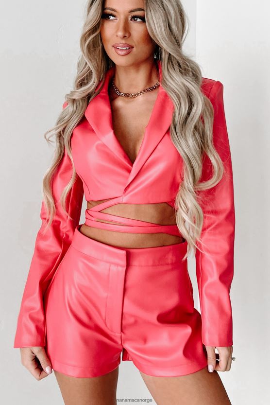 slag NanaMacs til slutt over avskåret blazertopp i kunstskinn 402NJ0183