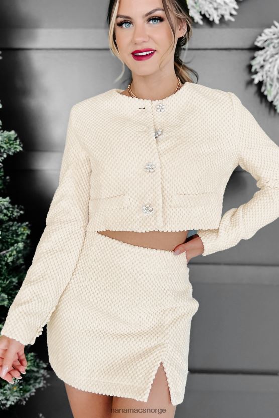 krem NanaMacs klasse en beskåret blomsterjakke med perleknapper 402NJ01635