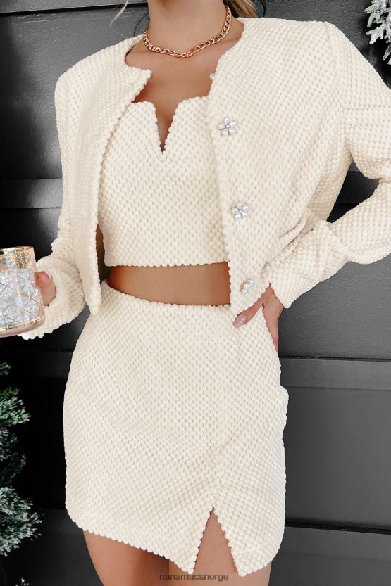krem NanaMacs klasse en beskåret blomsterjakke med perleknapper 402NJ01635