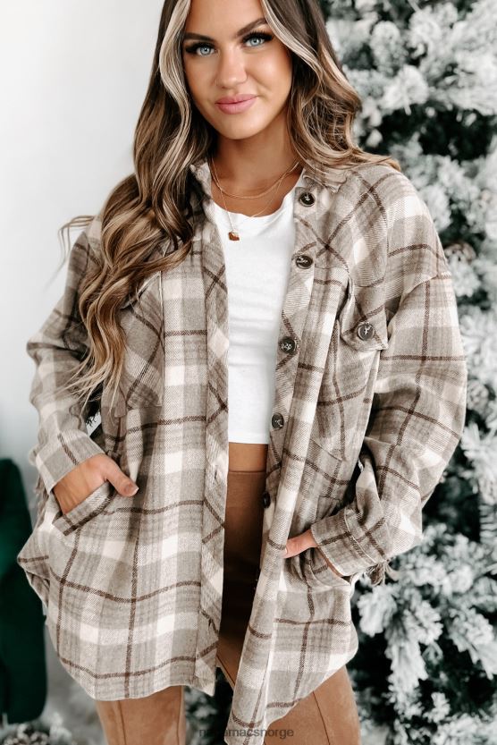 mokka NanaMacs stikk innom rutete frynsehytte 402NJ03661