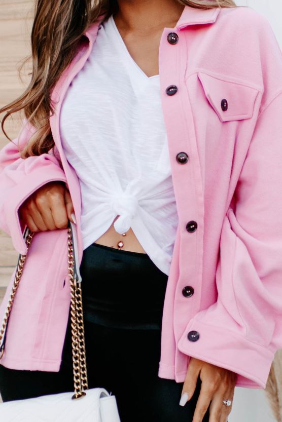 rosa NanaMacs enkle utsagn knapp-front shacket 402NJ03668