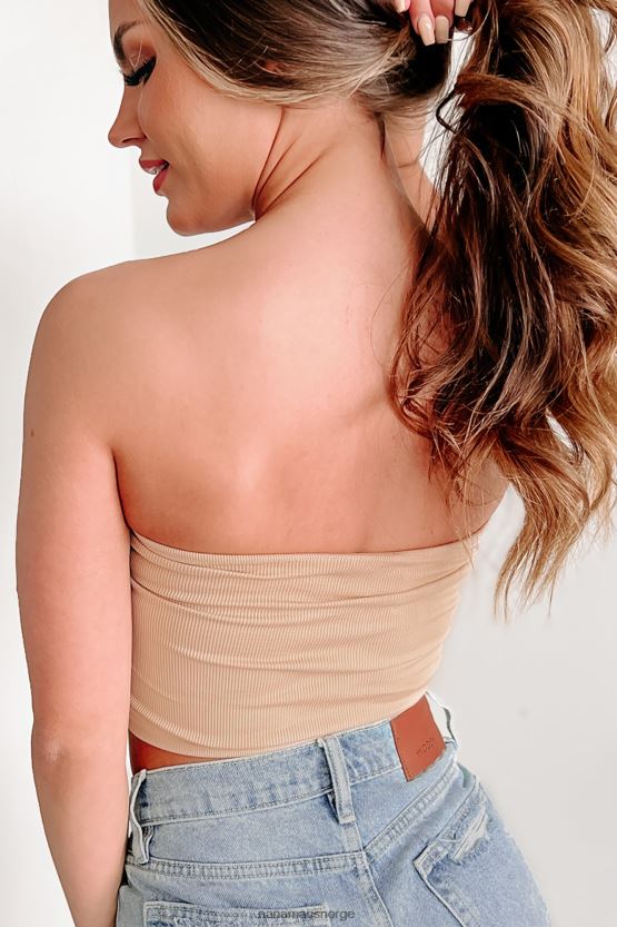 naken NanaMacs vil ikke vike ned den sømløse toppen av beskjæringsrøret 402NJ0580